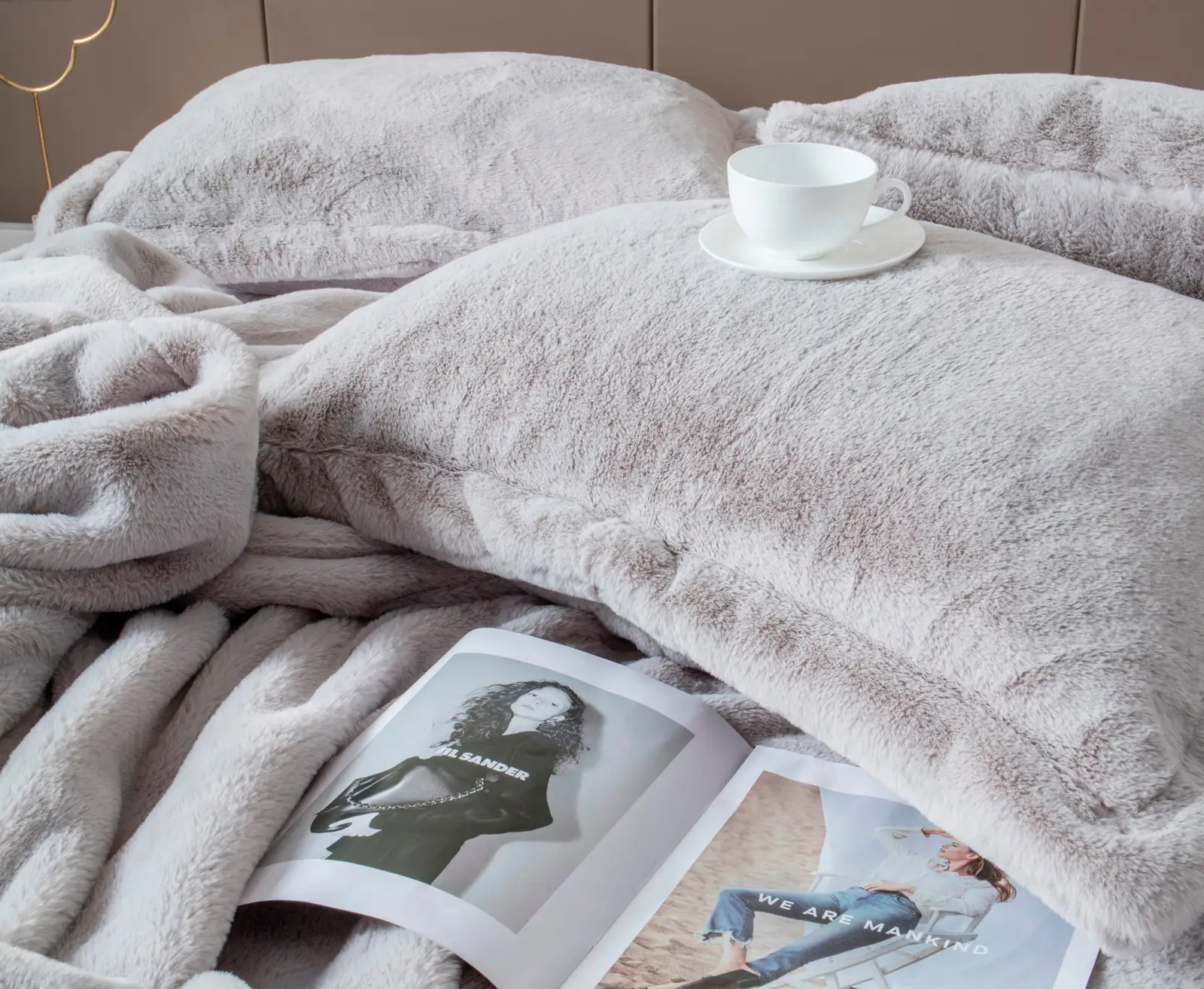 « Rabbit Fur Collection » Бежевый платина