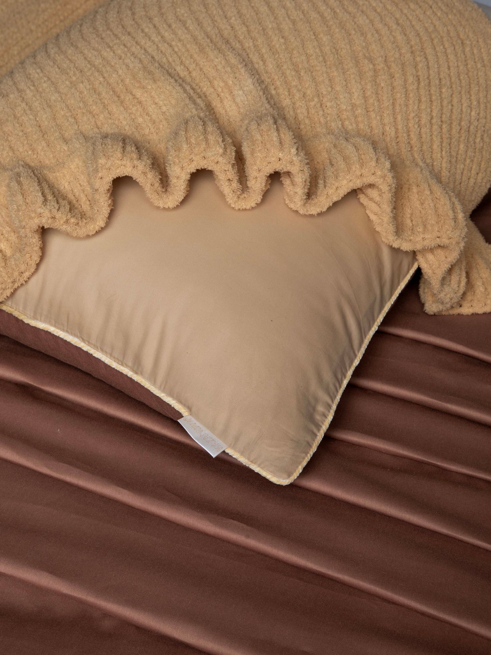 Primavera Ruffle (медовый трюфель) комплект с покрывалом